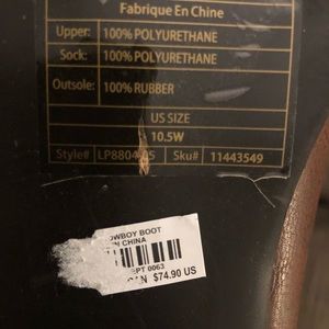 Cowboy boots size 10.5w woman. Wide calf w zipper.